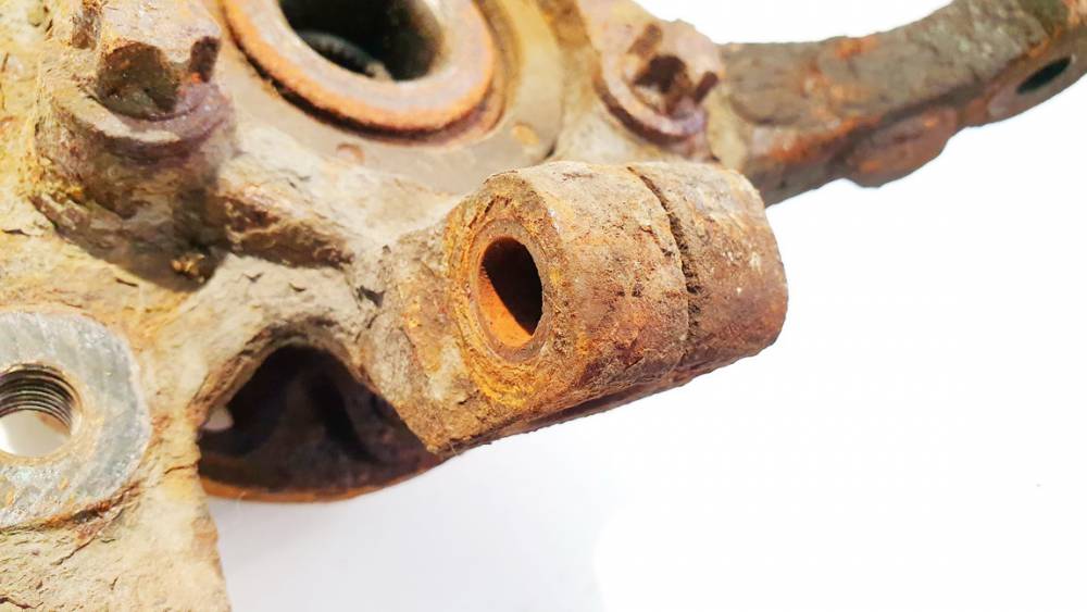 Opel Astra 2001 Steering Knuckle - FRONT RIGHT - Thumbnail 4