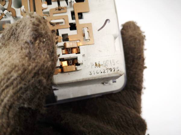 167352 Chevrolet Cruze 2014 Interior Light - FRONT - Thumbnail 4