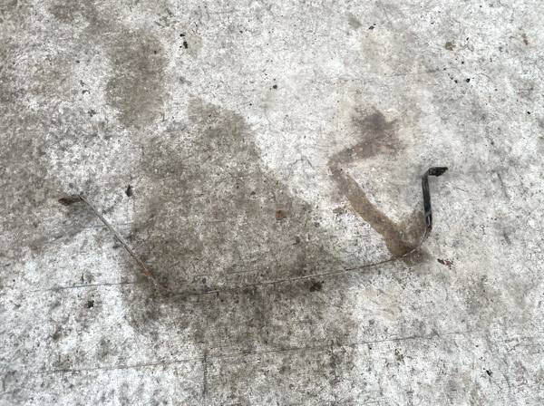 Audi A4 2002 Polttoainesäiliön kiinnitys (polttoainesäiliön kiinnitysremmi)