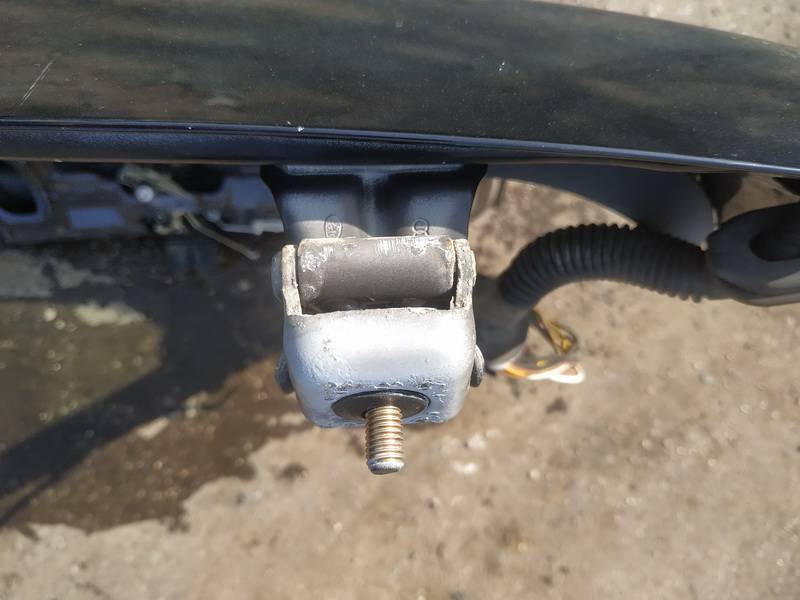 Audi A3 2000 Takaluukun sarana - TAKANA VASEMMALLA - Thumbnail 2