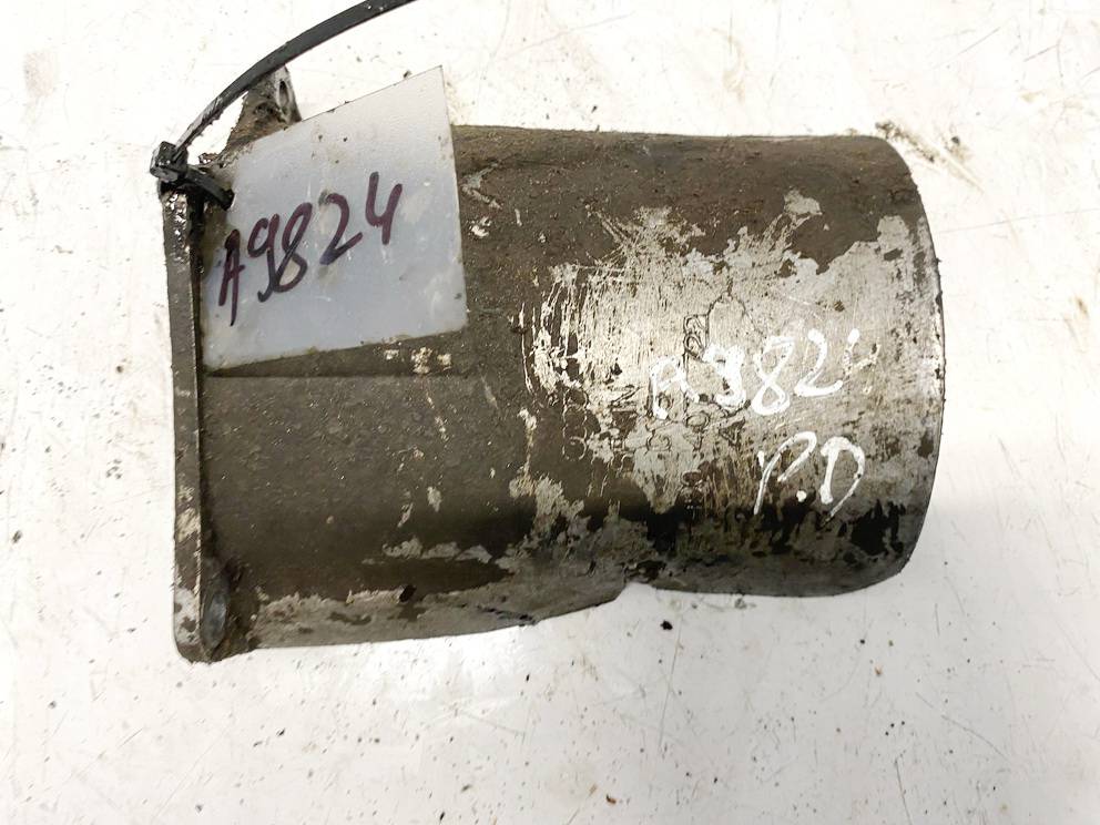 4D0407722 Audi A6 2002 Shaft Guard Plate Cover - FRONT RIGHT