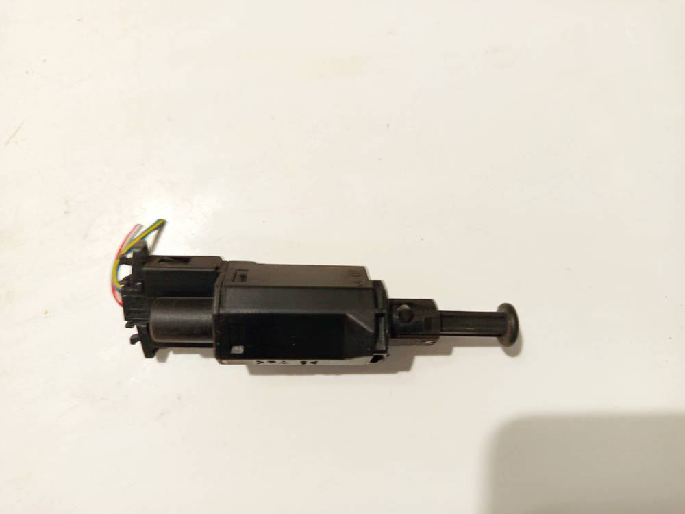 1H0927189D Volkswagen Bora 1999 Brake Light Switch (sensor) - Switch (Pedal Contact) - Thumbnail 3