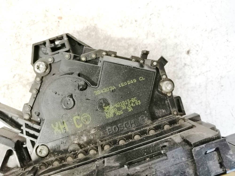 3M5AA21813BC Ford Focus 2004 Door Lock Mechanism - FRONT LEFT - Thumbnail 3