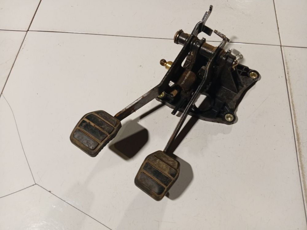 Renault Espace 2001 Pedal work, Brake pedal, Pedal bracket, Clutch pedal