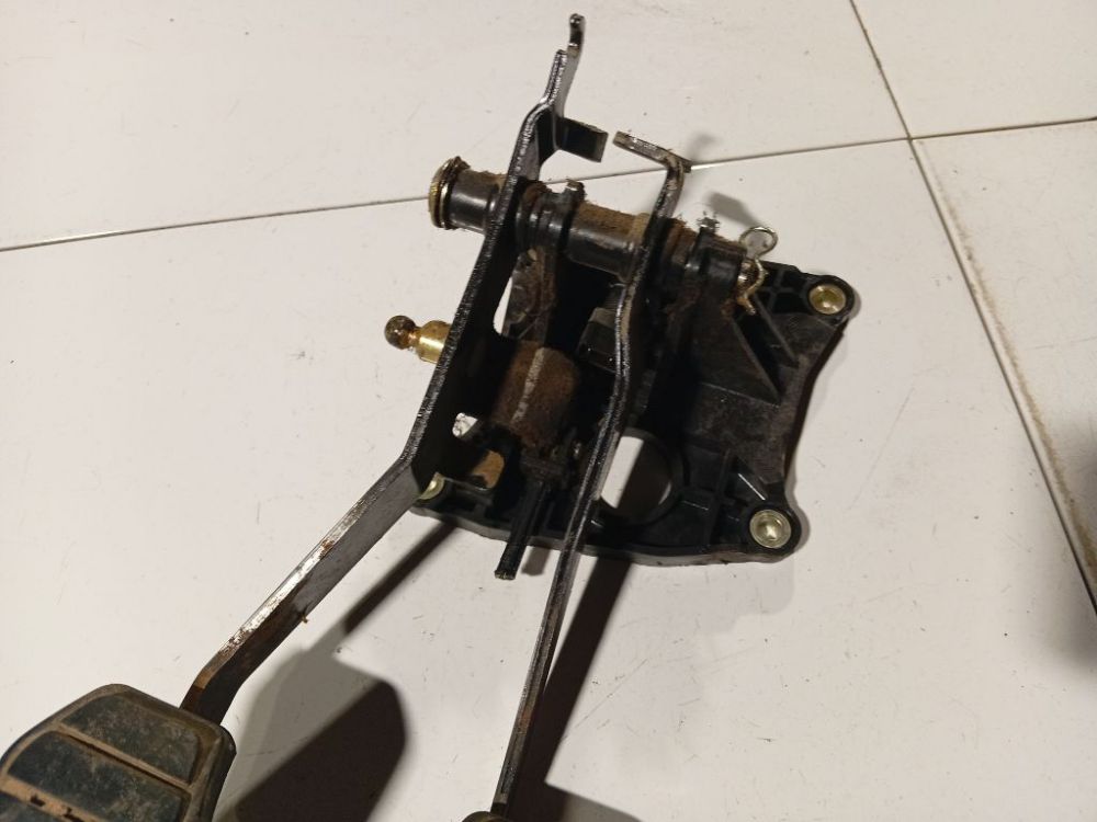 Renault Espace 2001 Pedal work, Brake pedal, Pedal bracket, Clutch pedal - Thumbnail 3