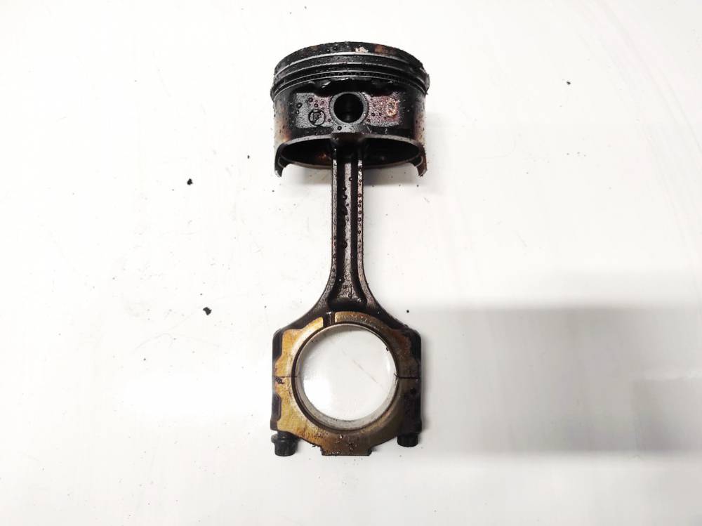 Mazda Xedos-9 2000 Piston and Conrod (Connecting rod)