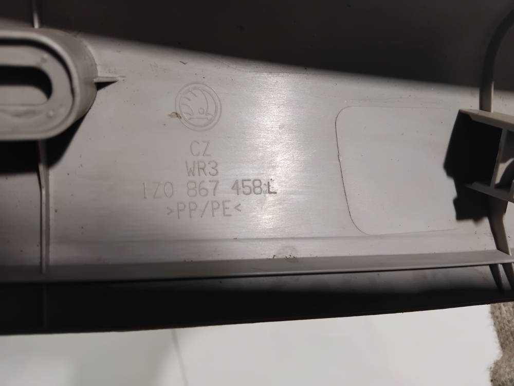 1Z0867458L Skoda Octavia 2009 Interior trim - Thumbnail 3