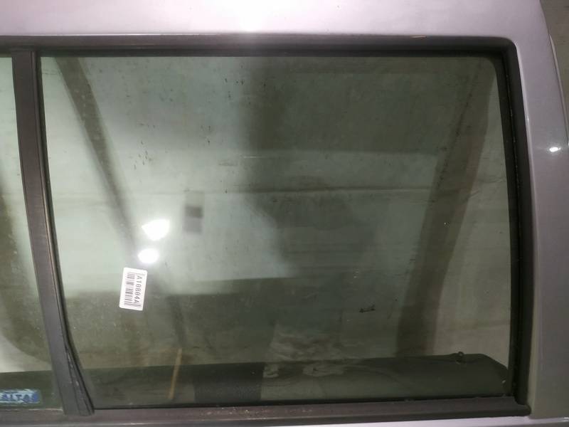 AS2 Volkswagen Bora 2002 Duru stiklas G.D.