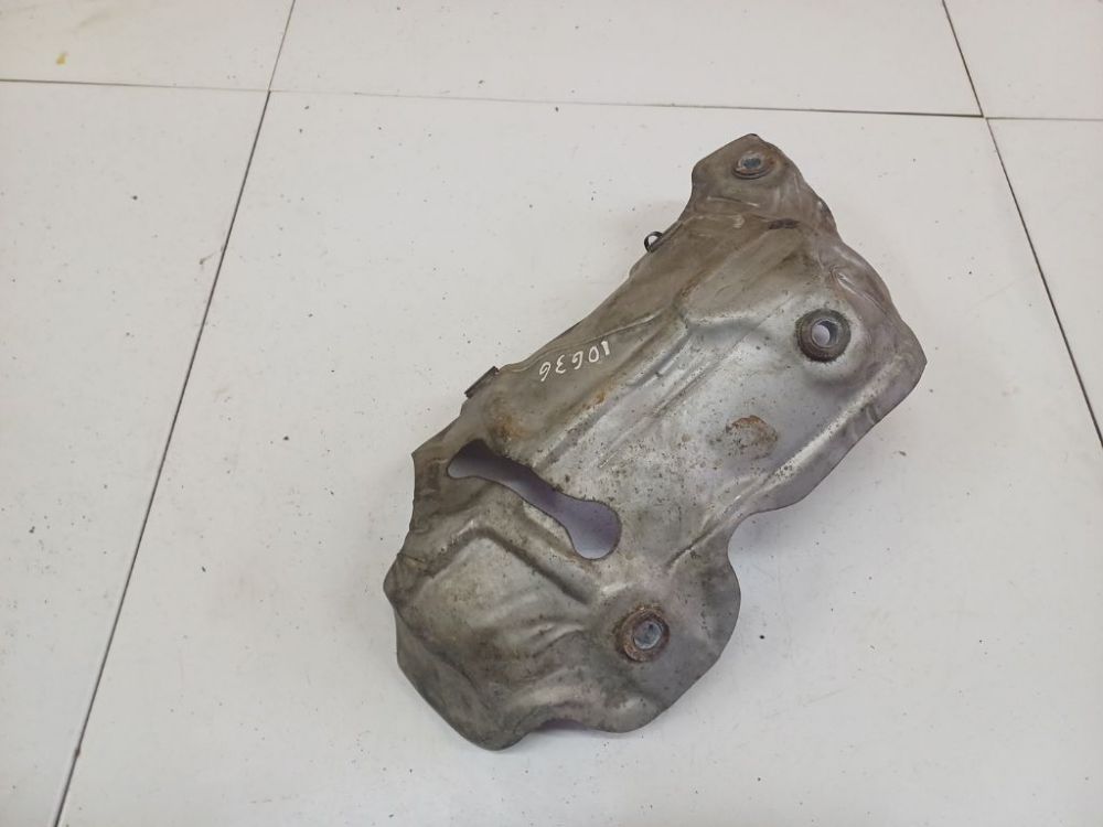 Toyota Auris 2007 Pakosarjan suojus - Thumbnail 3