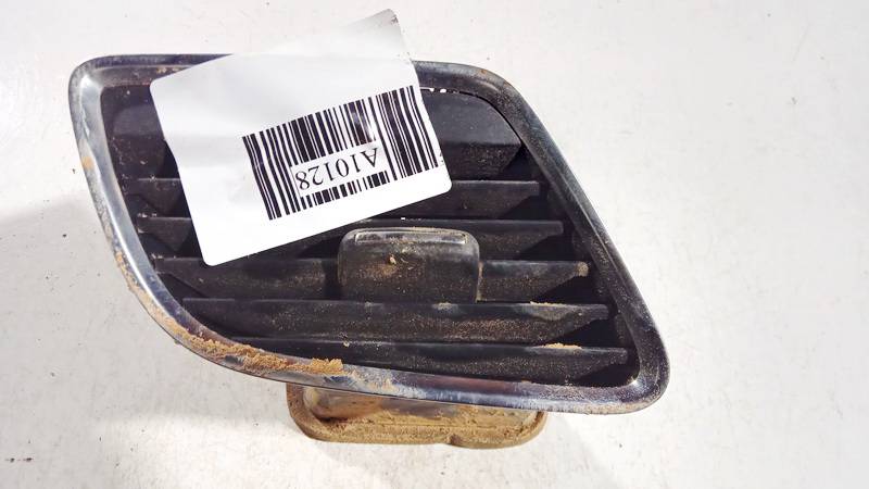 8U1820902B Audi Q3 2014 Rejilla Aireadora -
Moldura protectora de la rejilla de ventilación lateral del panel