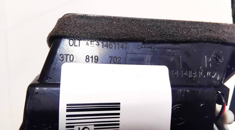 3T0819702 Skoda Superb 2011 Dash Vent (Air Vent Grille) - Thumbnail 3