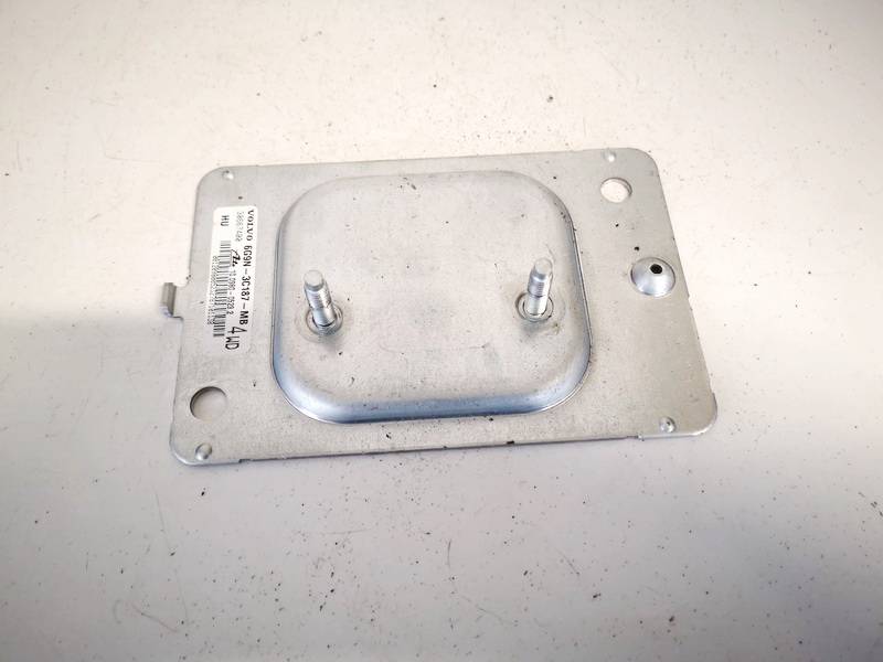 6G9N3C187MB Volvo XC 70 2008 PLASTICOS-Otros soportes