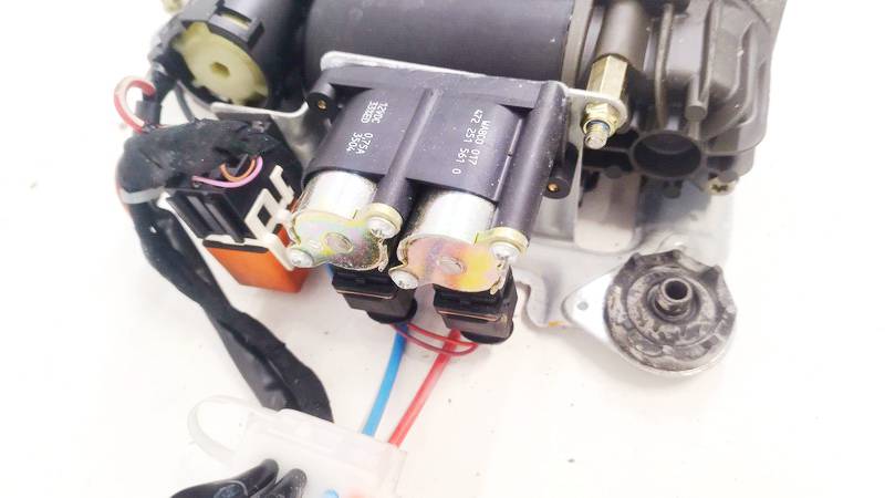 4430200111 BMW 7-Series 2004 Air Suspension Compressor Pump - Thumbnail 3