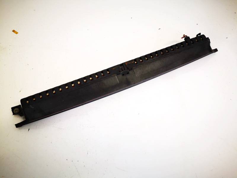 1J6945097C Volkswagen Bora 2001 Emergency Third Brake Light (Third Brake Light)