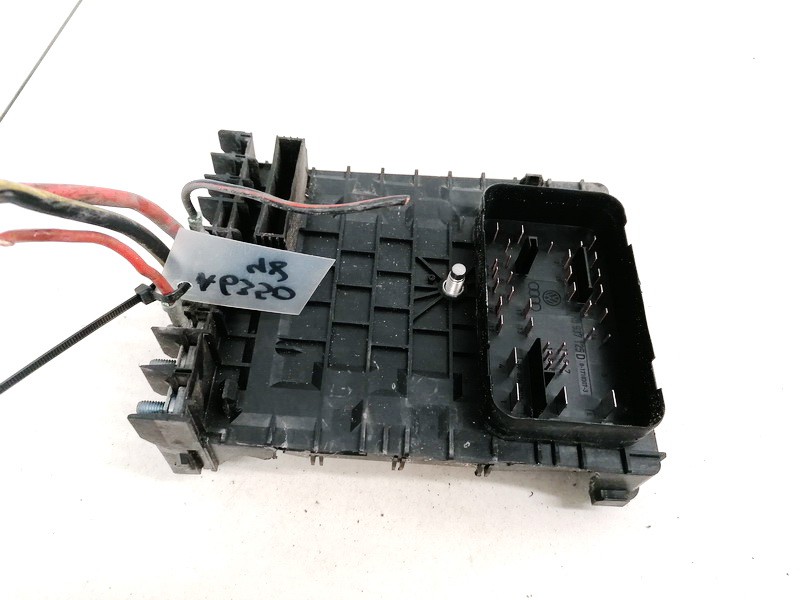 1K0937125D 017183083 Fuse box Skoda Octavia 2011 1.6L - EIS01216880 ...
