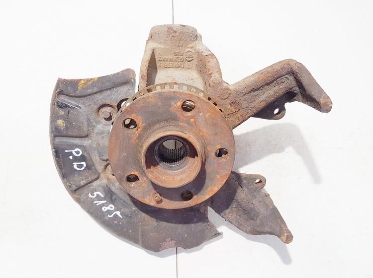 Skoda Octavia 1999 Steering knuckle - FRONT RIGHT