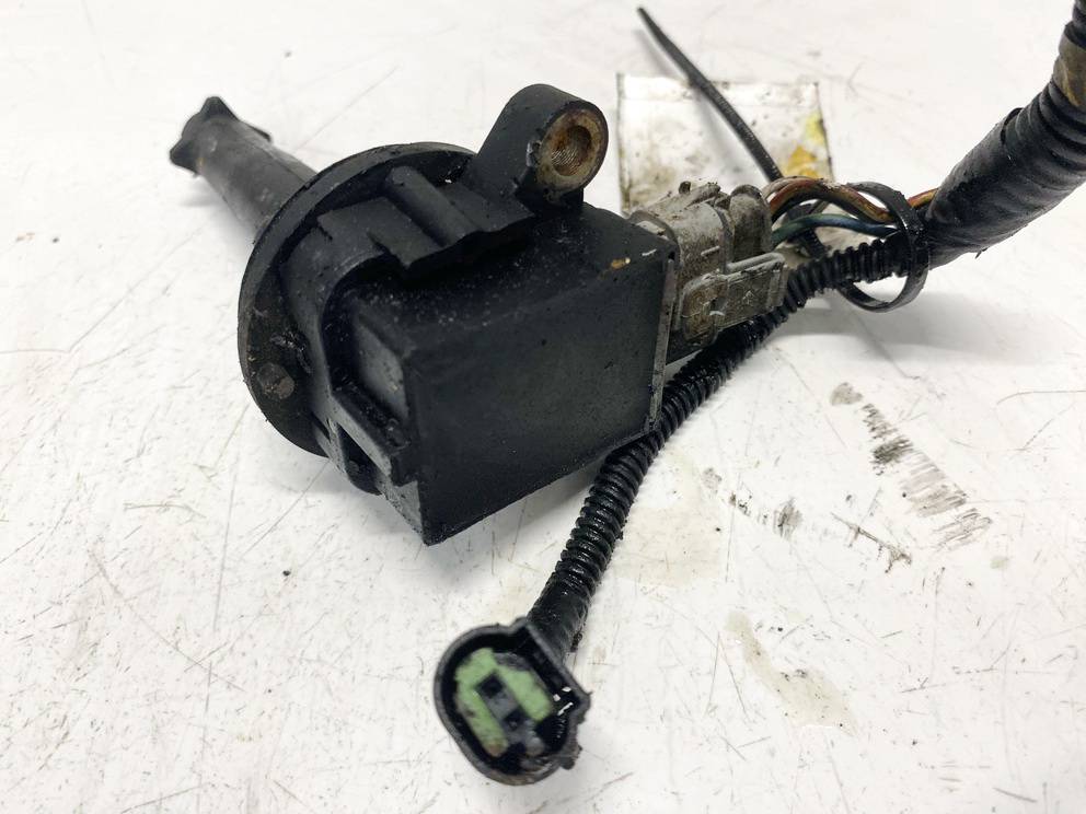 8677837 Volvo S40 2004 Ignition Coil - Thumbnail 2