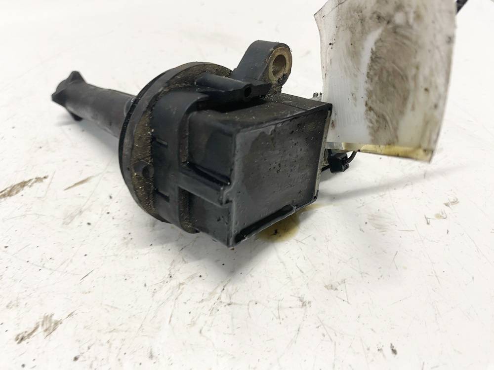 8677837 Volvo S40 2004 Ignition Coil - Thumbnail 3