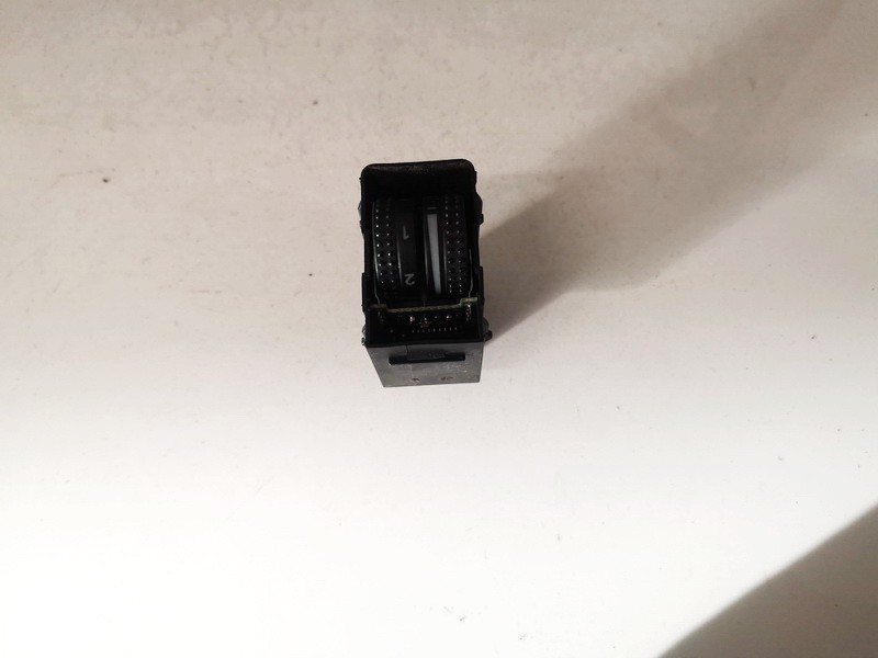 Skoda Fabia 2000 Headlight Range Control Light Controller Lighting