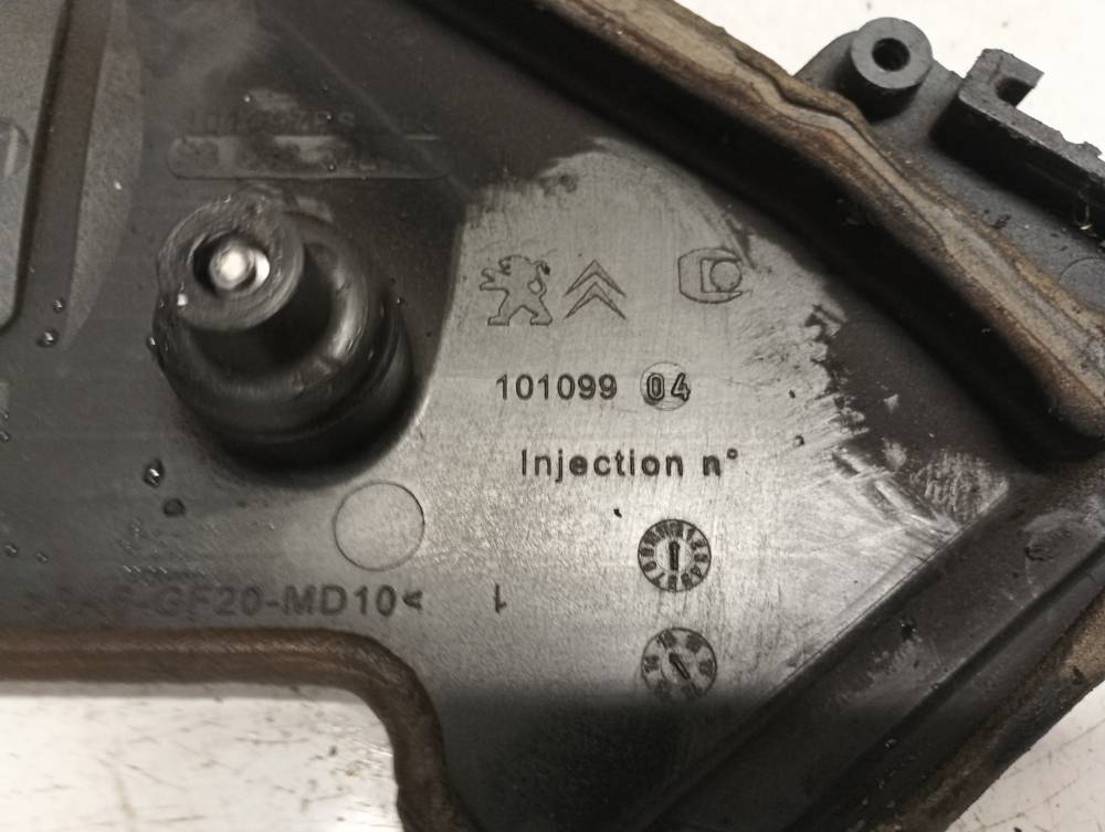 10109904 Citroen C4 Picasso 2016 Courroie de distribution Carénage Capot - Thumbnail 3