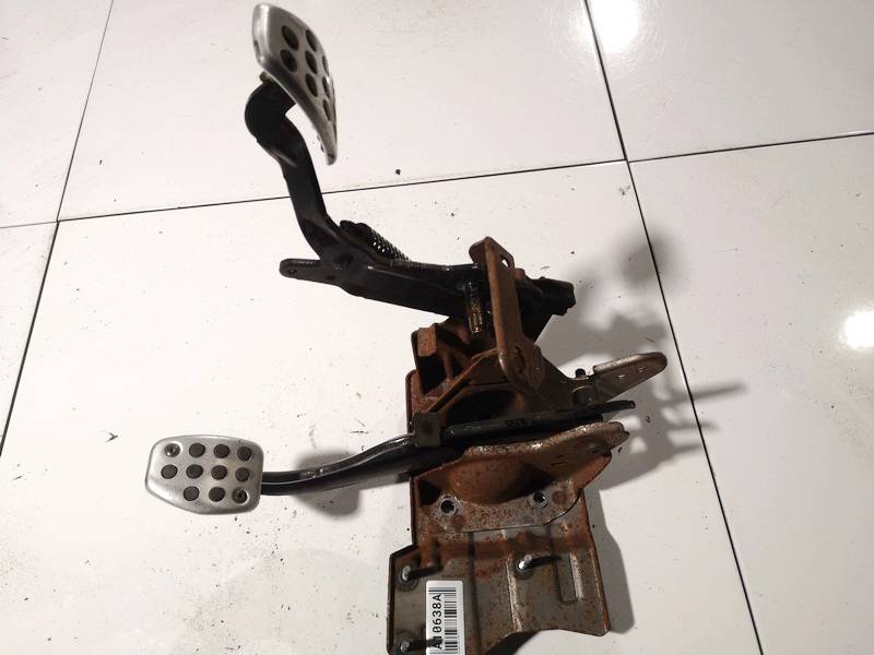 Peugeot 207 2007 Kupplungspedal