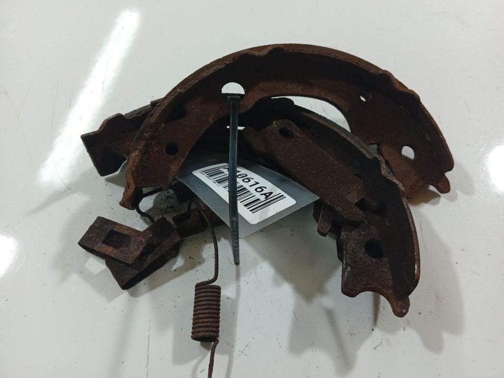 Toyota Avensis 2008 Mechanizm hamulca ręcznego