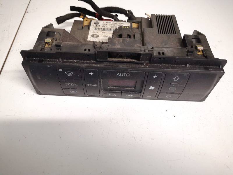 8D0820043M Audi A4 1999 Panel sterowania klimatyzacją (przełączniki ogrzewania)