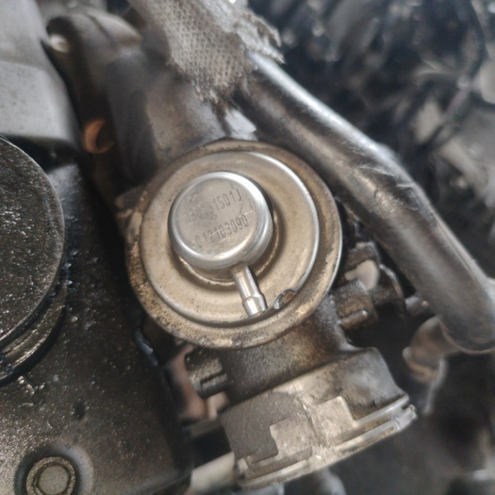 038131501J Volkswagen Sharan 2001 EGR Valve Exhaust Gas