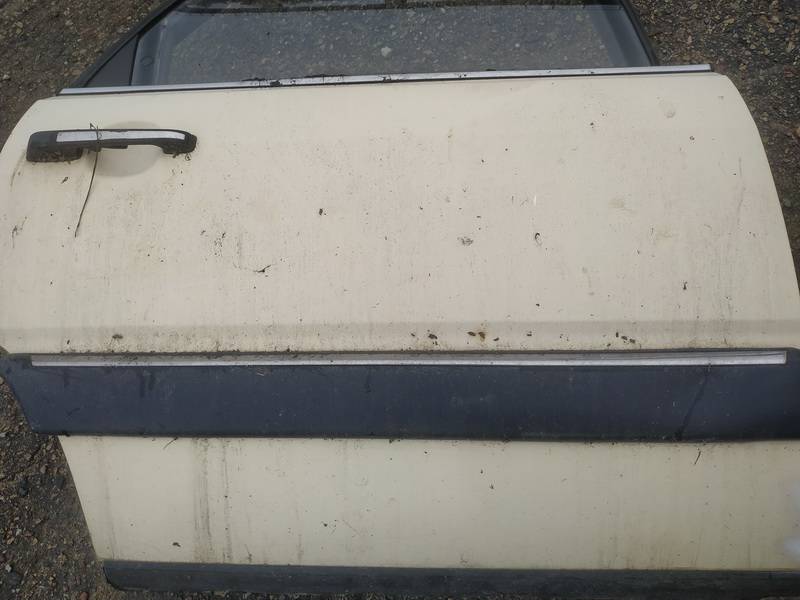 Audi 100 1987 Duru moldingas isorinis G.D.