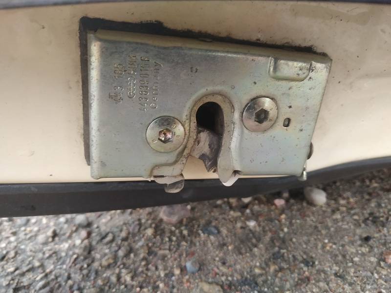 443839016F Audi 100 1987 Duru spyna G.D.