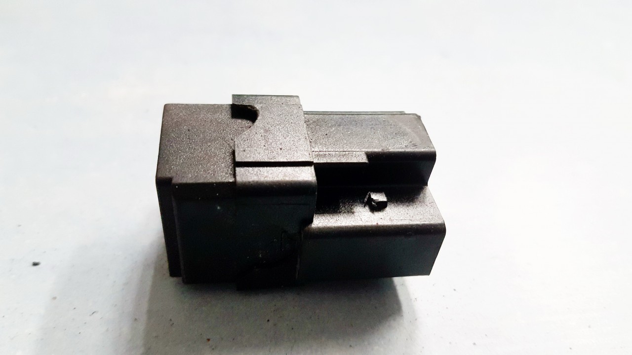 252309F915 Nissan Almera 2001 Relay module