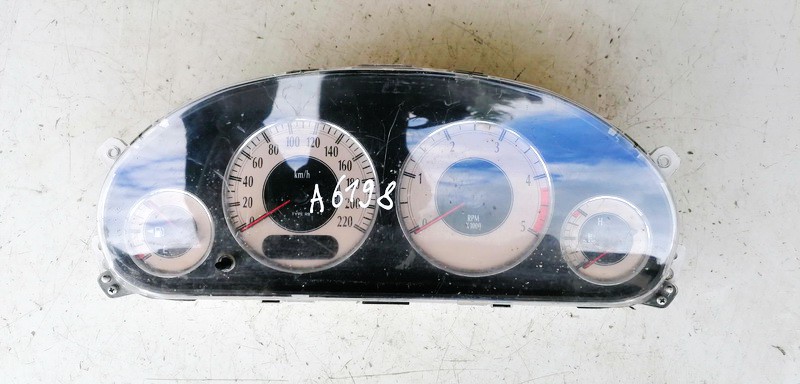P04685825AP Chrysler Voyager 2001 Speedometers - Cockpit - Speedo Clocks Instrument