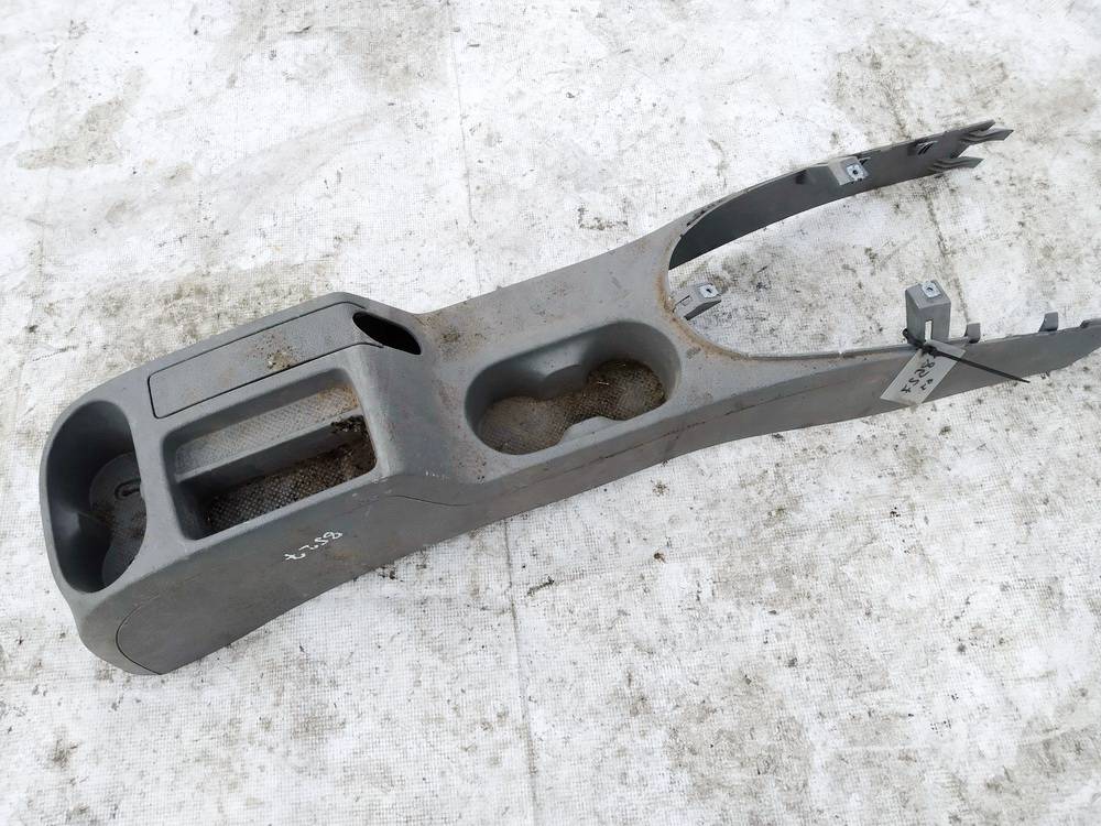 2K0863241C Volkswagen Caddy 2007 Puodeliu laikiklis