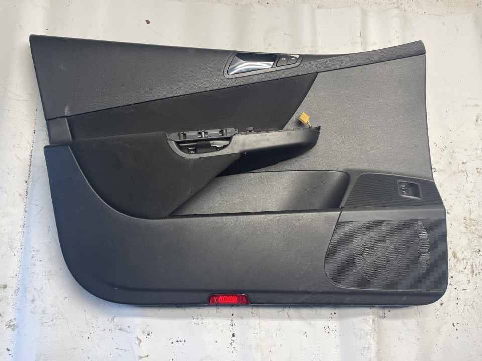 3C1867011 Volkswagen Passat 2006 Door Panel - FRONT LEFT
