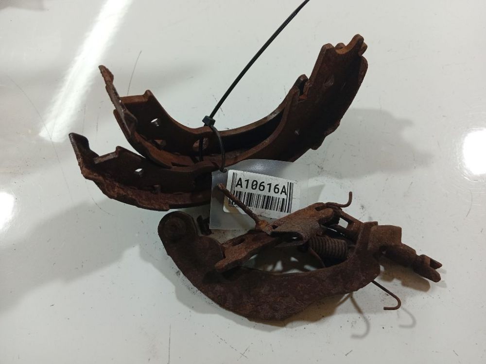 Toyota Avensis 2008 Mechanizm hamulca ręcznego - Thumbnail 2