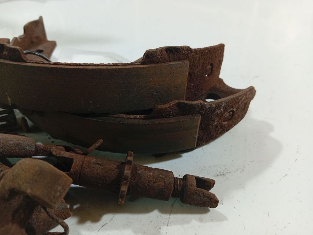 Toyota Avensis 2008 Mechanizm hamulca ręcznego - Thumbnail 4