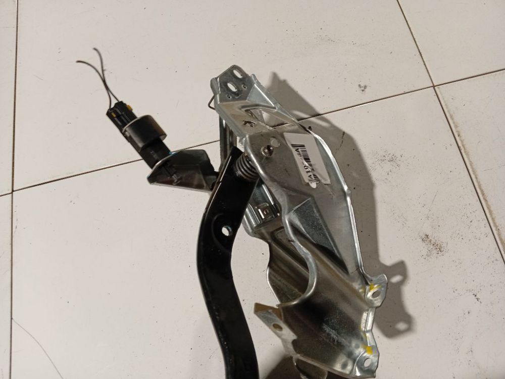 Opel Astra 2000 Pedał hamulca - Thumbnail 3