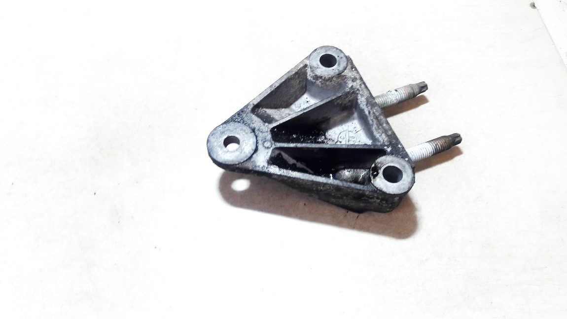 4S7Q6030AC Ford Mondeo 2003 Engine Mount Bracket and Gearbox Mount Bracket