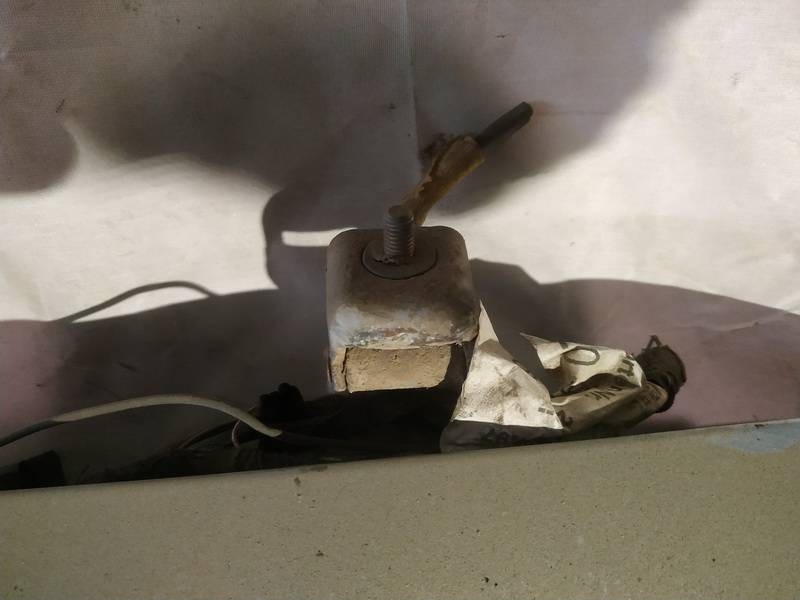 Audi A3 1997 Hood Hinges - REAR RIGHT