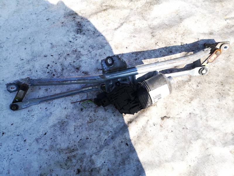 8D1955605B Volkswagen Passat 2005 Windshield Wiper Linkage - FRONT