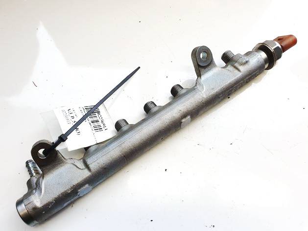 03L130089A Audi A4 2009 Fuel injector rail (injectors)(Fuel distributor) - Thumbnail 2