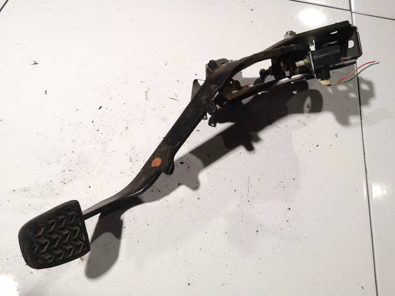 Toyota Avensis 2008 Pedał sprzęgła