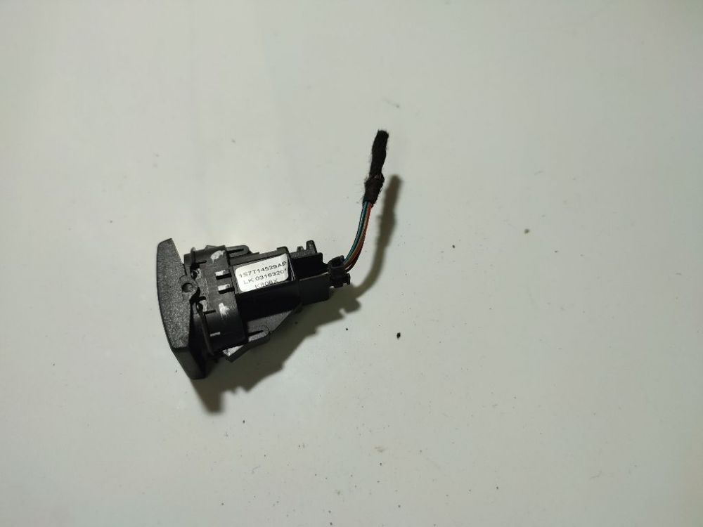 1S7T14529AB Ford Mondeo 2002 Loga vadības poga (loga pacēlāja pogas) - Thumbnail 3