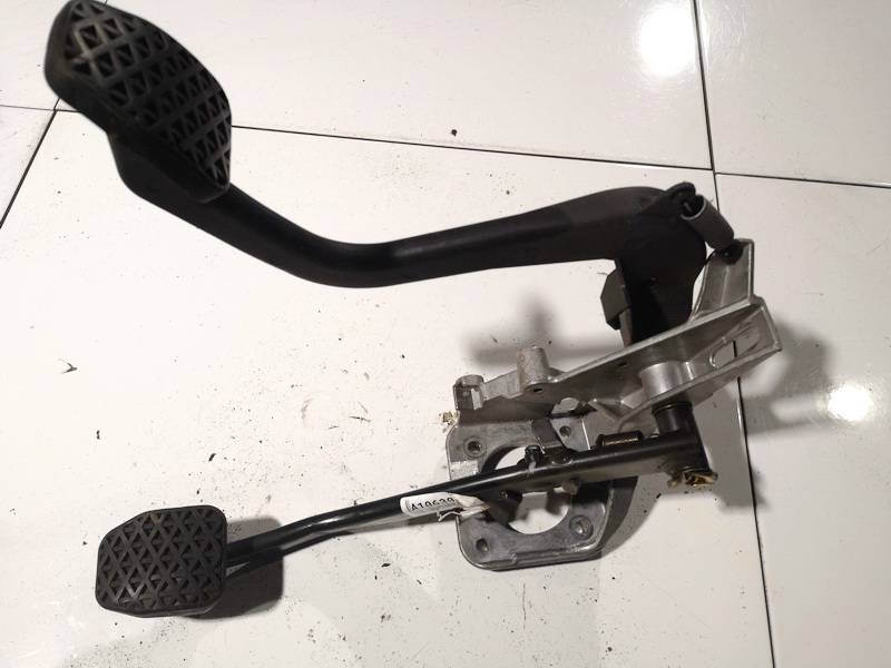 BMW 3-Series 2002 тормоз педалей - Thumbnail 3