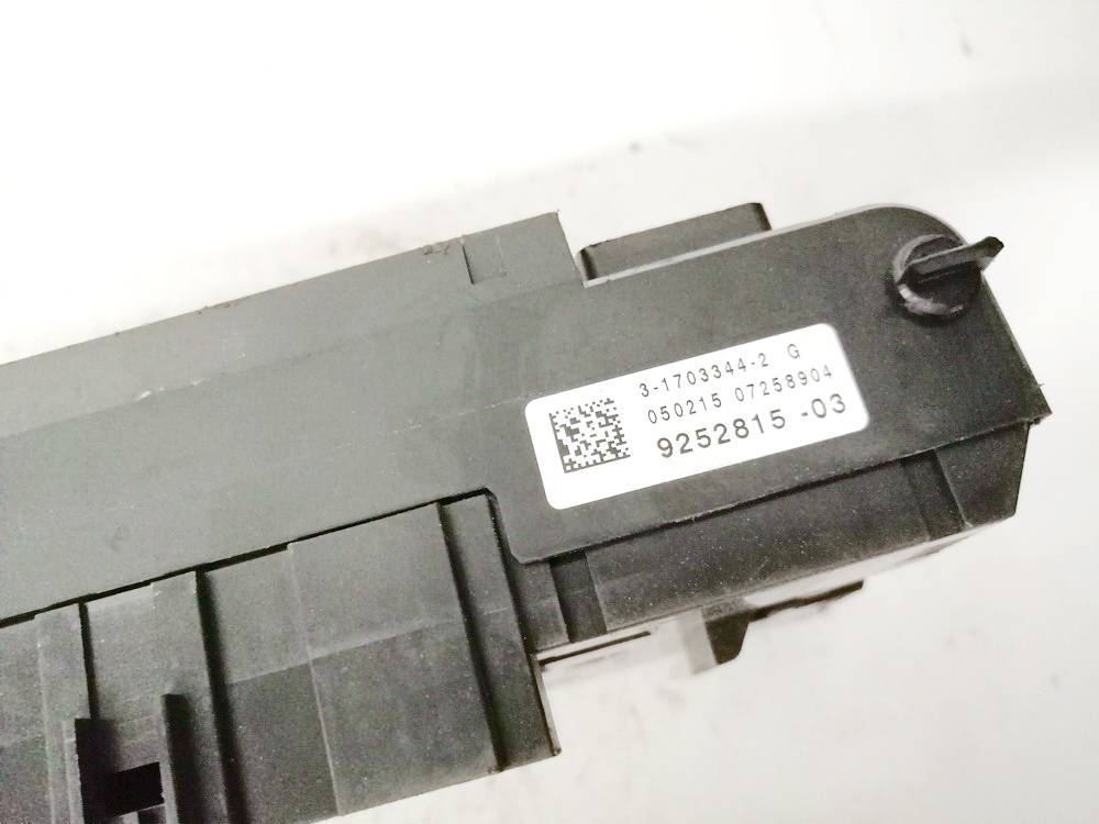 925281503 BMW 5-Series 2011 Fuse box - Thumbnail 3