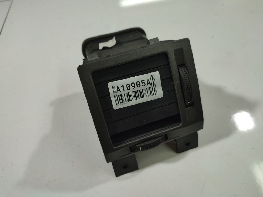 230635620 Opel Signum 2005 ventilation intérieur