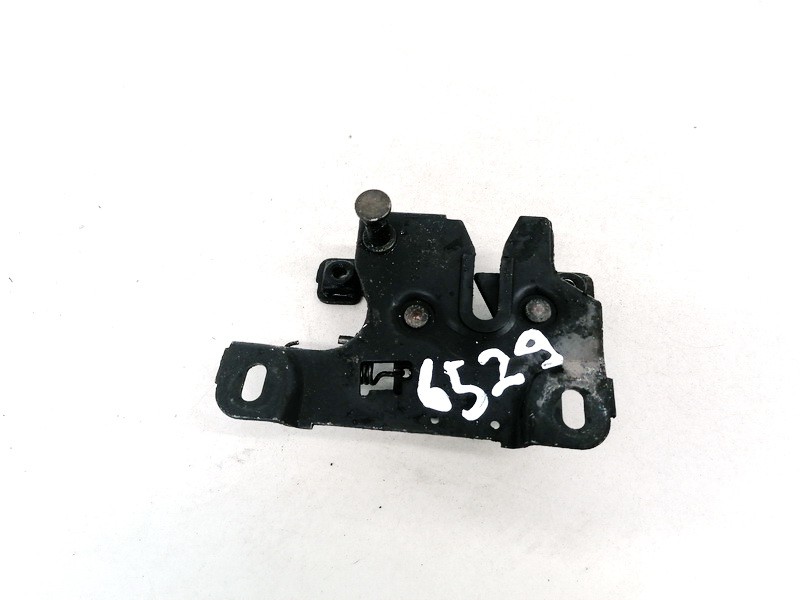 8D0823509 Audi A4 1996 Konepellin lukko