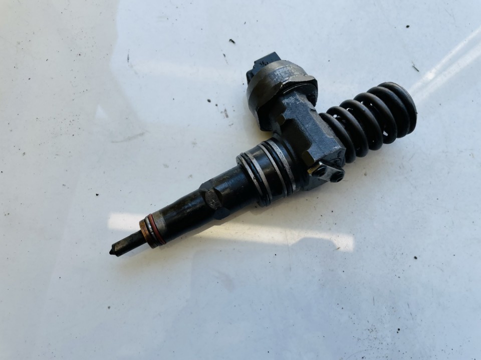 038130073AJ Skoda Fabia 2003 Fuel Injector