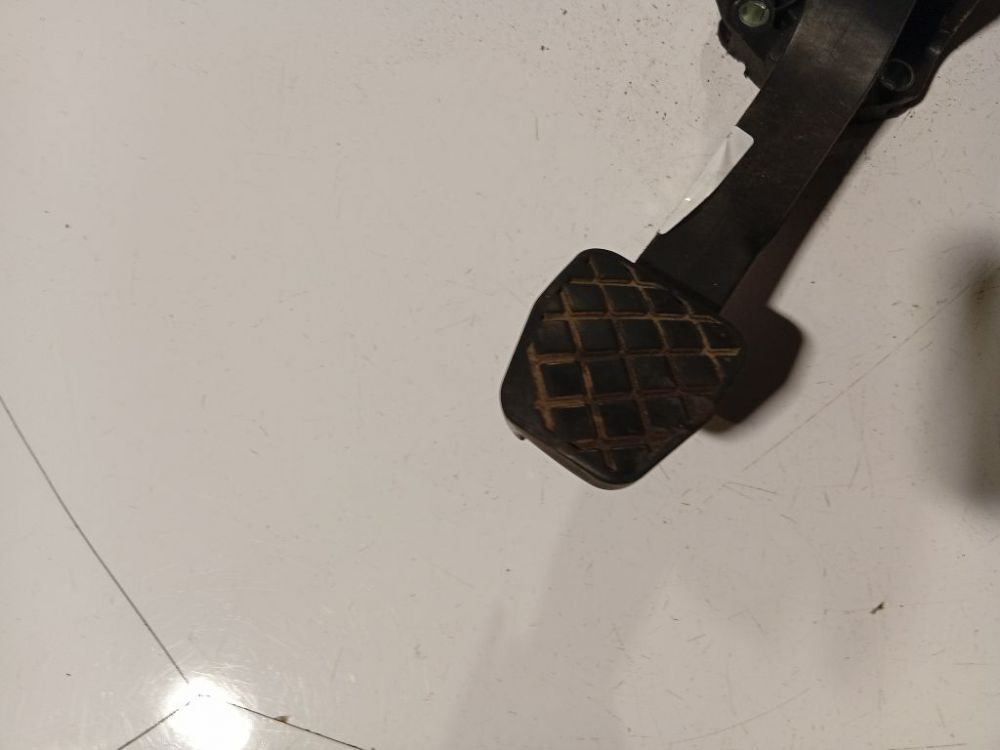 1K1721059CH Skoda Octavia 2007 Clutch pedal - Thumbnail 2