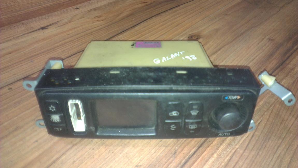 MR360372 Mitsubishi Galant 1998 Climate Control Panel (heater control switches)